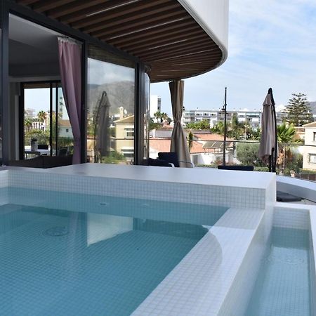 Luxury Complex Beachfront Apartment, Infinity Pool, Sauna, Gym And Large Terrace Торемолинос Екстериор снимка