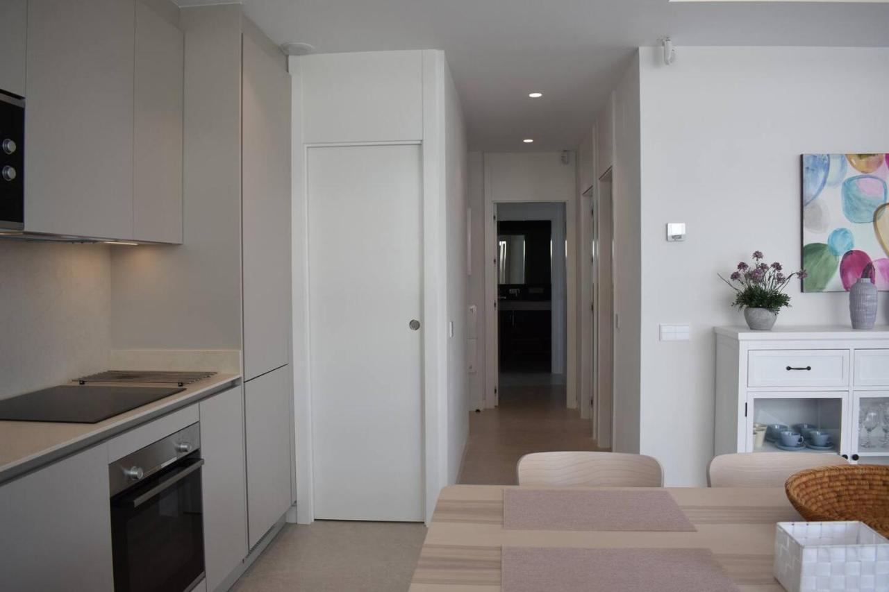 Luxury Complex Beachfront Apartment, Infinity Pool, Sauna, Gym And Large Terrace Торемолинос Екстериор снимка